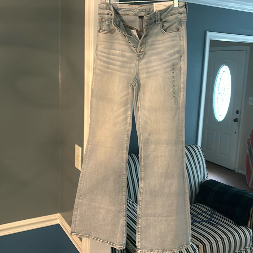 Hi-Rise Jeans